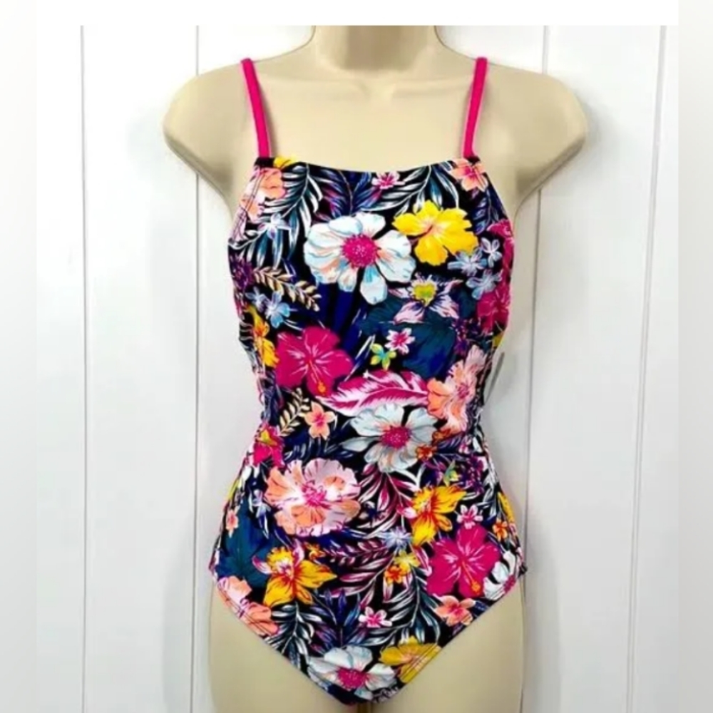 NWOT " Decree" Swim 1 PC Swimsuit Floral- Medium Coverage -size-OX